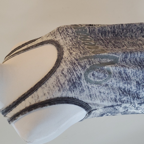 Vancouver Canucks Tank Top - Touch by Alyssa Milano Size M - Picture 7 of 11